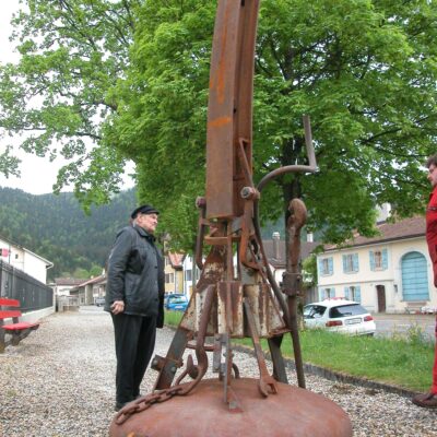 Bernhard Luginbühl - Tige - Môtiers - installation